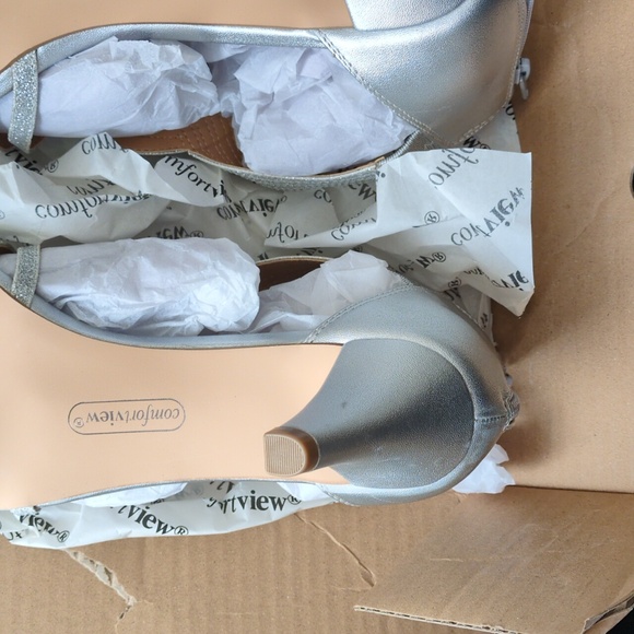 *NWT*Comfortview The Genevieve Pump - Picture 6 of 8